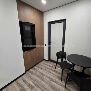 Продам квартиру, Людвига Свободы просп. , 1  ком., 33 м², евроремонт 