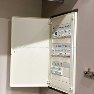 Продам квартиру, Людвига Свободы просп. , 1  ком., 33 м², евроремонт 