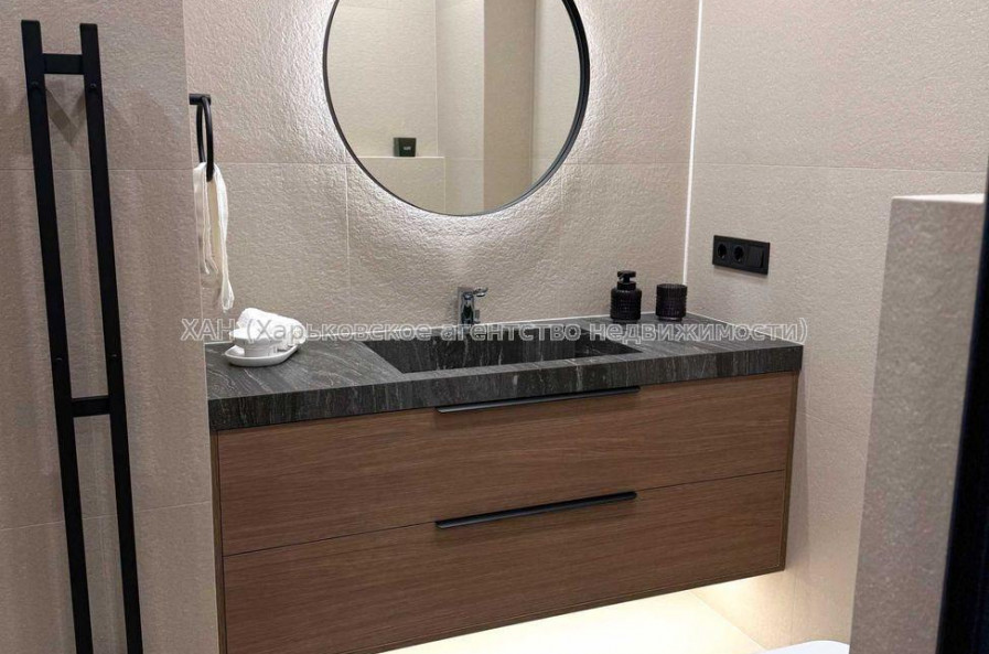 Продам квартиру, Людвига Свободы просп. , 1  ком., 33 м², евроремонт 