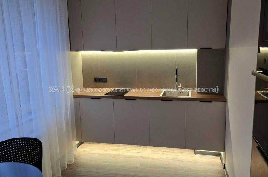 Продам квартиру, Людвига Свободы просп. , 1  ком., 33 м², евроремонт 