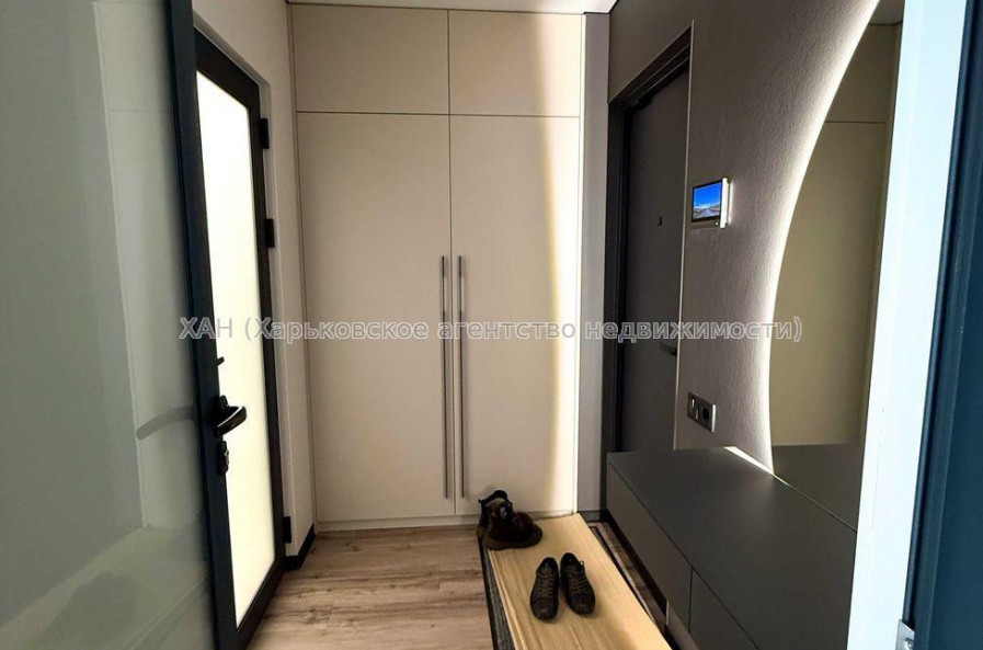 Продам квартиру, Людвига Свободы просп. , 1  ком., 33 м², евроремонт 