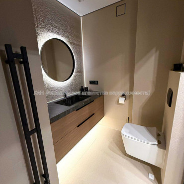 Продам квартиру, Людвига Свободы просп. , 1  ком., 33 м², евроремонт 