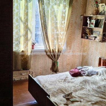 Продам квартиру, Светлая ул. , 2 кім., 46 м², косметический ремонт 