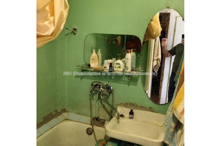 Продам квартиру, Светлая ул. , 2 кім., 46 м², косметический ремонт 