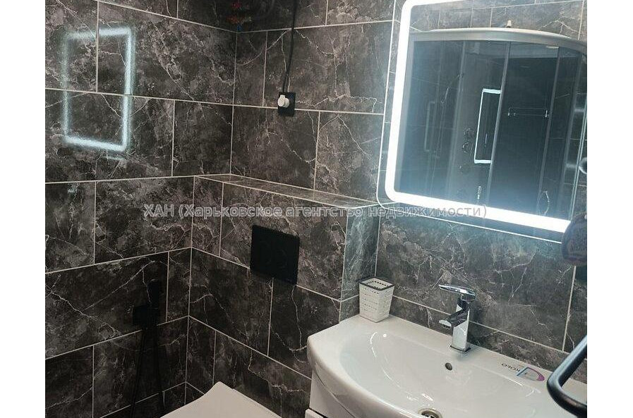 Продам квартиру, Сокольницкая ул. , 1 кім., 39.30 м², евроремонт 