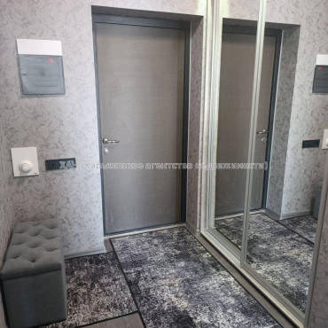 Продам квартиру, Сокольницкая ул. , 1 кім., 39.30 м², евроремонт 