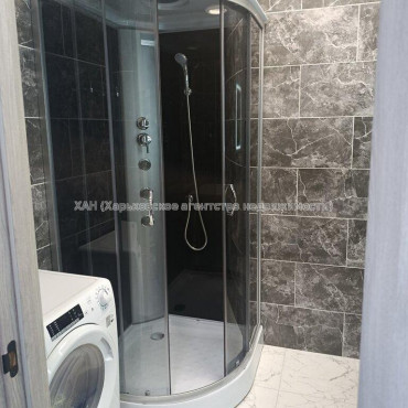 Продам квартиру, Сокольницкая ул. , 1 кім., 39.30 м², евроремонт 