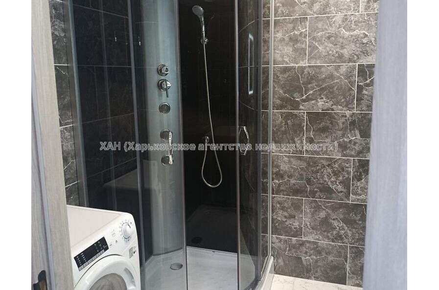 Продам квартиру, Сокольницкая ул. , 1 кім., 39.30 м², евроремонт 