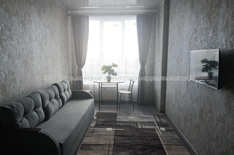 Продам квартиру, Сокольницкая ул. , 1 кім., 39.30 м², евроремонт 