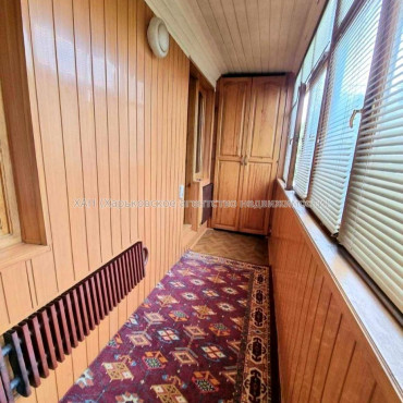 Продам квартиру, Матюшенко ул. , 2  ком., 54 м², капитальный ремонт 