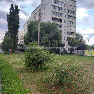 Продам квартиру, Матюшенко ул. , 2  ком., 54 м², капитальный ремонт 