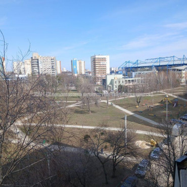 Продам квартиру, Георгия Тарасенко ул. , 3 кім., 68.10 м², советский ремонт 