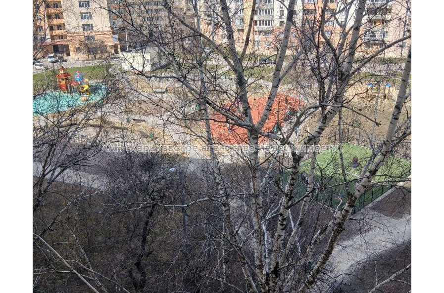 Продам квартиру, Георгия Тарасенко ул. , 3 кім., 68.10 м², советский ремонт 