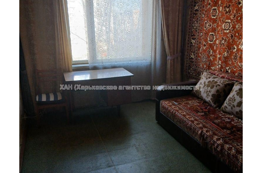 Продам квартиру, Георгия Тарасенко ул. , 3 кім., 68.10 м², советский ремонт 