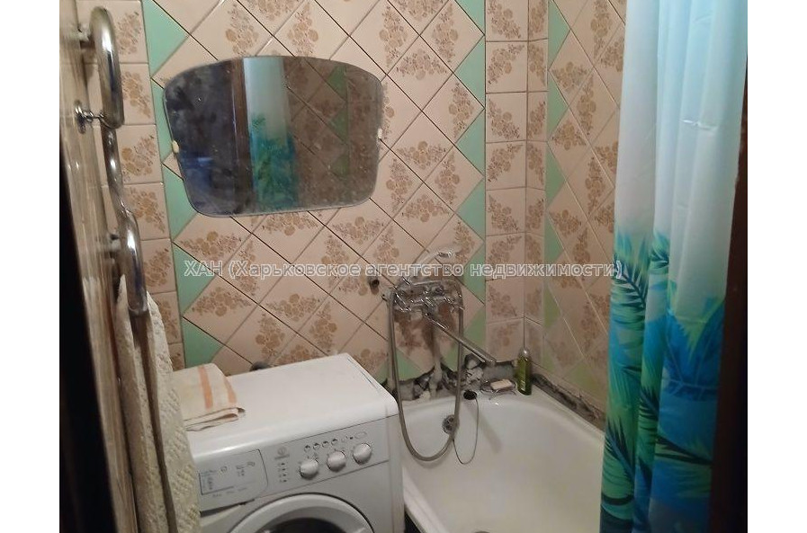 Продам квартиру, Георгия Тарасенко ул. , 3 кім., 68.10 м², советский ремонт 