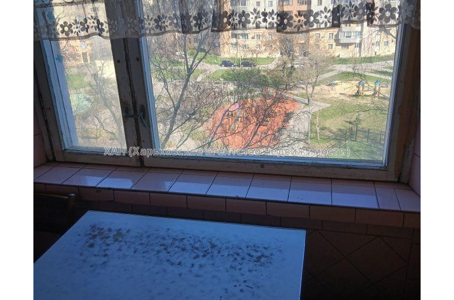 Продам квартиру, Георгия Тарасенко ул. , 3 кім., 68.10 м², советский ремонт 