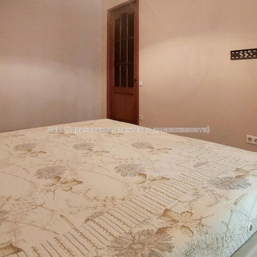 Продам квартиру, Семинарская ул. , 2 кім., 62 м², капитальный ремонт 