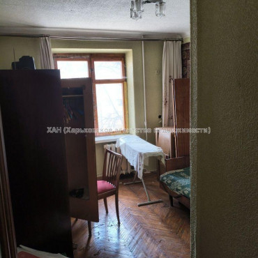 Здам квартиру, Деревянко ул. , 40 , 3 кім., 60 м², советский ремонт 