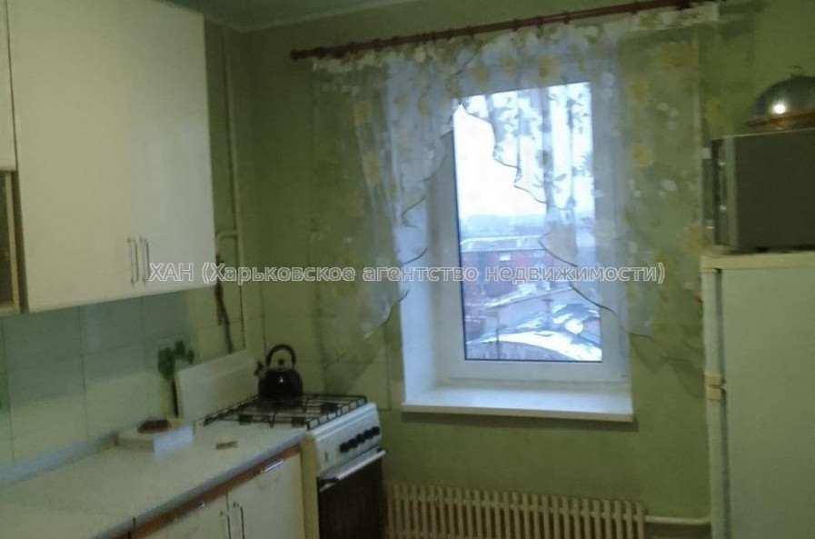 Здам квартиру, Александра Лавренко ул. , 2/1 , 2 кім., 60 м², советский ремонт 