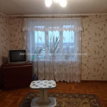 Здам квартиру, Александра Лавренко ул. , 2/1 , 2 кім., 60 м², советский ремонт 