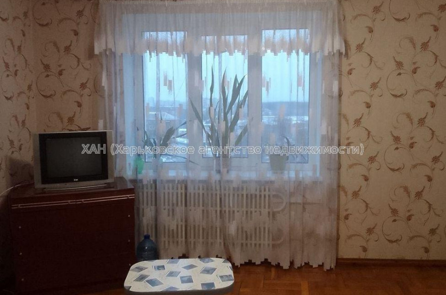 Здам квартиру, Александра Лавренко ул. , 2/1 , 2 кім., 60 м², советский ремонт 