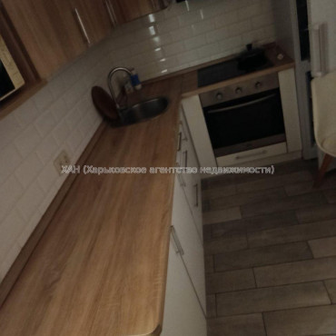 Продам квартиру, Киргизская ул. , 1 кім., 25 м², евроремонт 