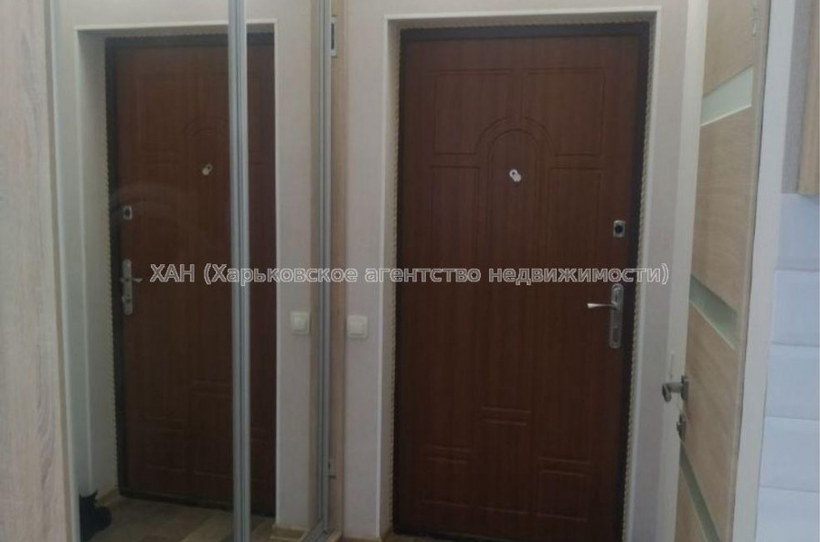Продам квартиру, Киргизская ул. , 1 кім., 25 м², евроремонт 