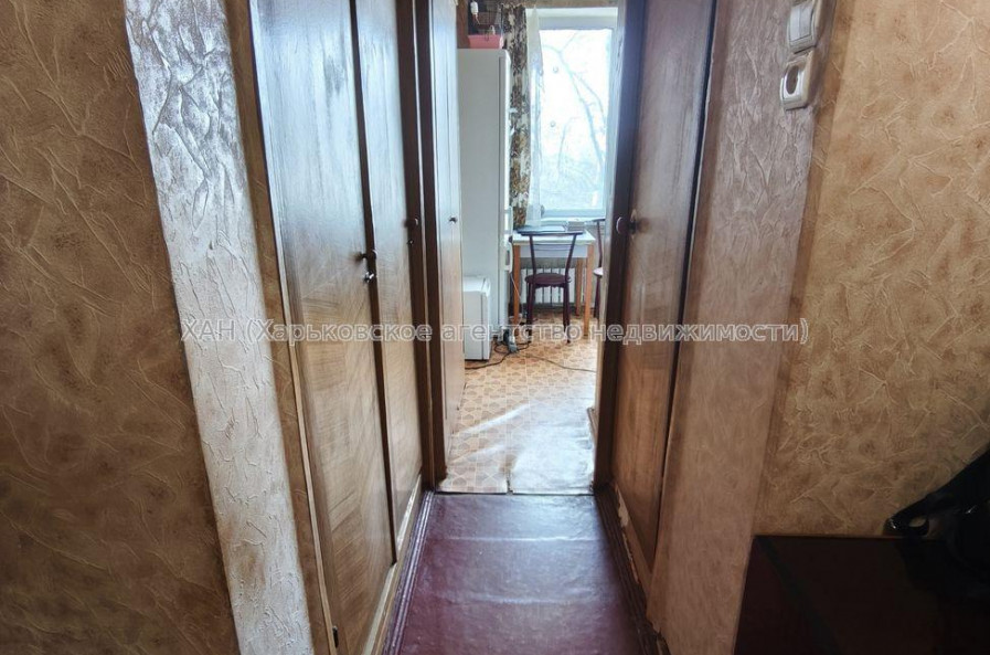 Продам квартиру, Владислава Зубенко ул. , 1  ком., 33 м², советский ремонт 