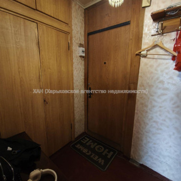 Продам квартиру, Владислава Зубенко ул. , 1  ком., 33 м², советский ремонт 