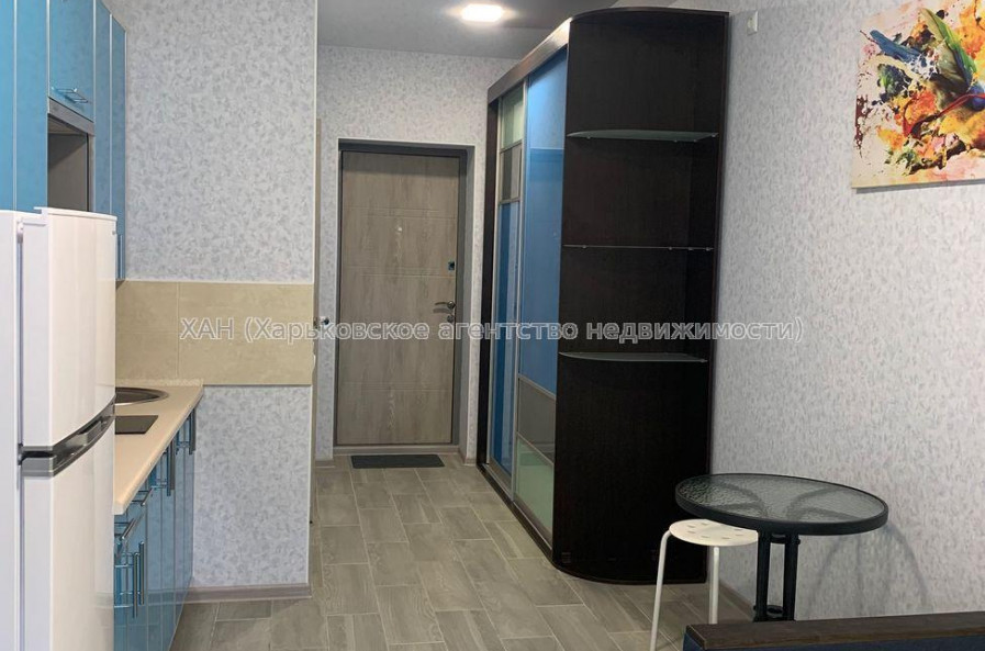 Продам квартиру, Ковалевская ул. , 1 кім., 18.40 м², евроремонт 