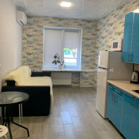 Продам квартиру, Ковалевская ул. , 1  ком., 18.40 м², евроремонт