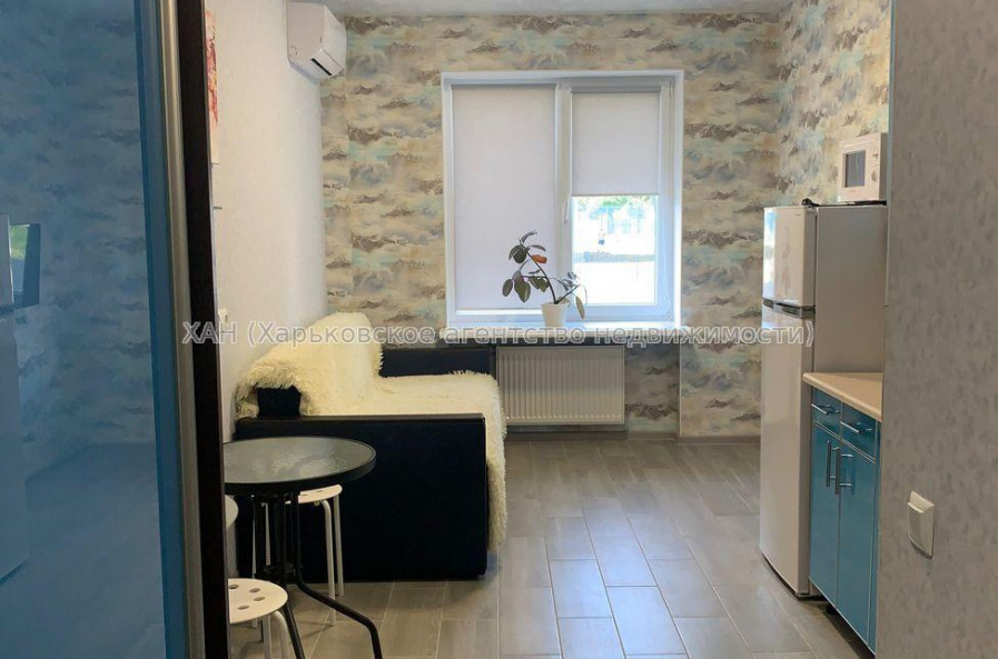 Продам квартиру, Ковалевская ул. , 1 кім., 18.40 м², евроремонт 