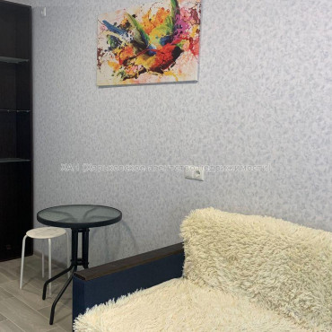 Продам квартиру, Ковалевская ул. , 1 кім., 18.40 м², евроремонт 