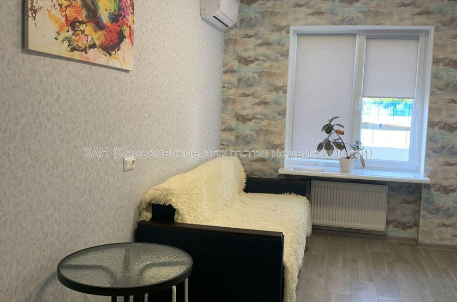 Продам квартиру, Ковалевская ул. , 1 кім., 18.40 м², евроремонт 