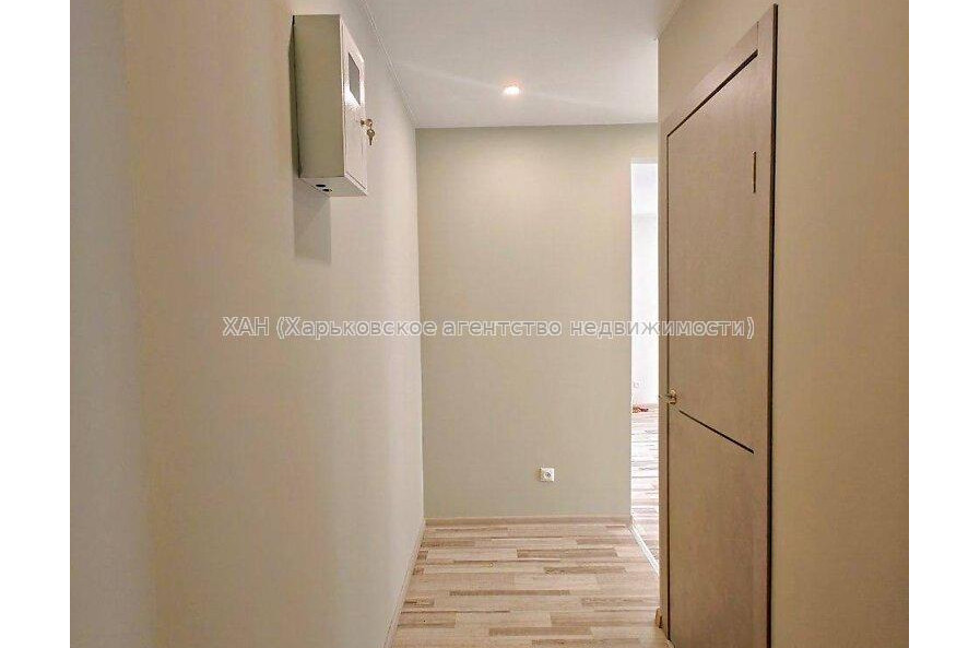 Продам квартиру, Индустриальный просп. , 1  ком., 32.30 м², капитальный ремонт 