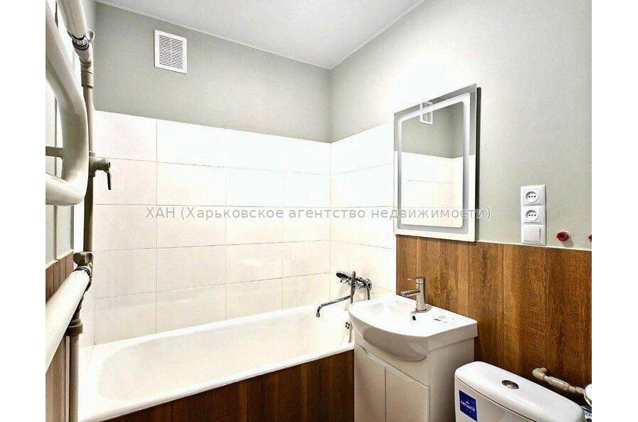 Продам квартиру, Индустриальный просп. , 1  ком., 32.30 м², капитальный ремонт 