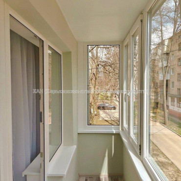 Продам квартиру, Индустриальный просп. , 1  ком., 32.30 м², капитальный ремонт 