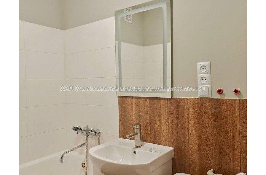 Продам квартиру, Индустриальный просп. , 1  ком., 32.30 м², капитальный ремонт 