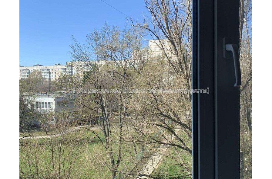 Продам квартиру, Ахсарова Энвера ул. , 2 кім., 45.70 м², евроремонт 