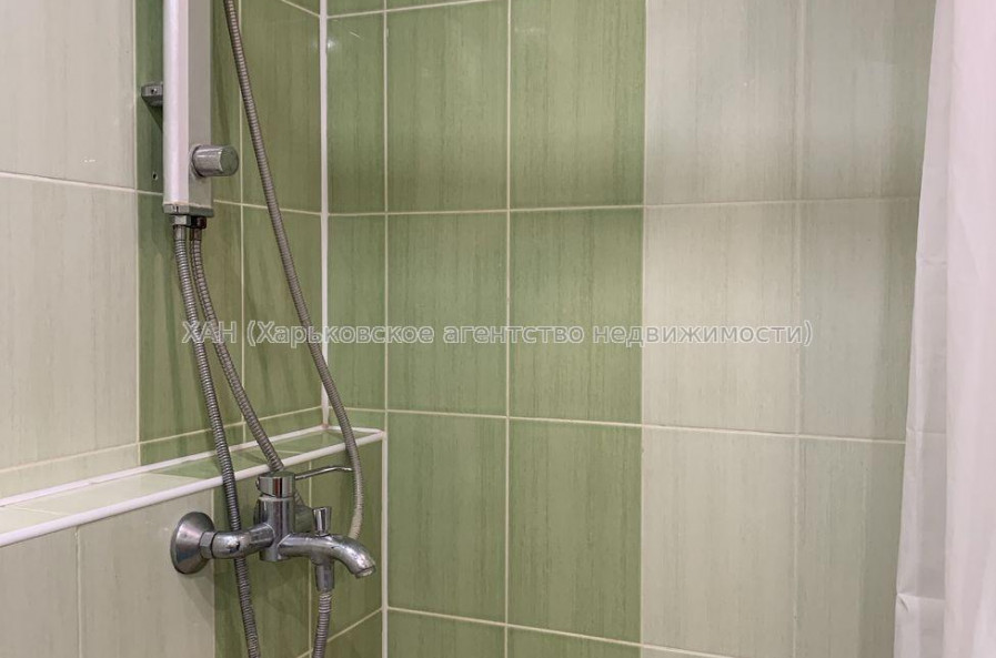 Продам квартиру, Ахсарова Энвера ул. , 2 кім., 45.70 м², евроремонт 