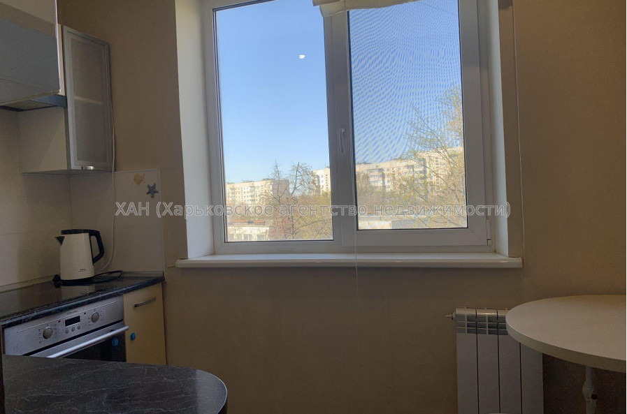 Продам квартиру, Ахсарова Энвера ул. , 2  ком., 45.70 м², евроремонт 