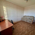 Продам квартиру, Победы просп. , 3 кім., 68 м², капитальный ремонт 