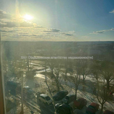 Продам квартиру, Победы просп. , 3 кім., 68 м², капитальный ремонт 