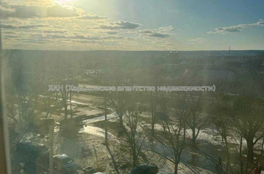 Продам квартиру, Победы просп. , 3 кім., 68 м², капитальный ремонт 