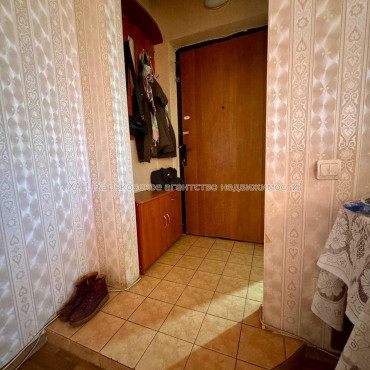 Продам квартиру, Победы просп. , 3 кім., 68 м², капитальный ремонт 