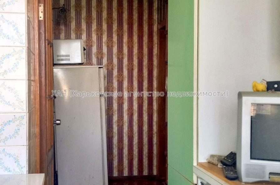 Продам квартиру, Ильинская ул. , 3 кім., 70 м², косметический ремонт 