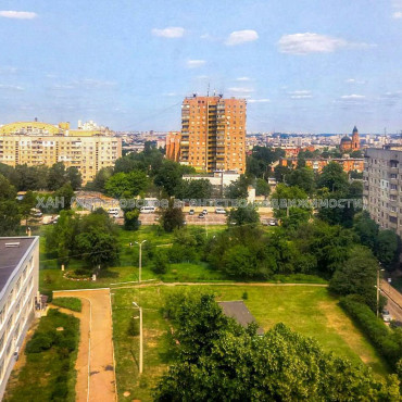 Продам квартиру, Ильинская ул. , 3 кім., 70 м², косметический ремонт 