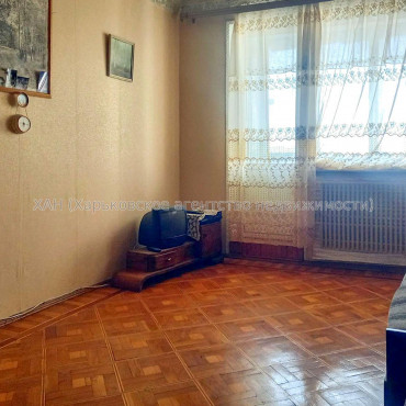 Продам квартиру, Ильинская ул. , 3 кім., 70 м², косметический ремонт 