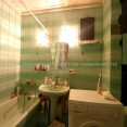 Продам квартиру, Ильинская ул. , 3 кім., 70 м², косметический ремонт 