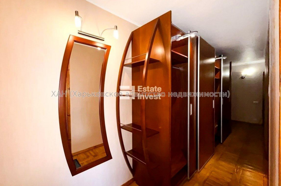 Продам квартиру, Полтавский Шлях ул. , 3 кім., 71 м², косметический ремонт 